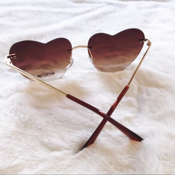 Miley Light Brown Gradient Heart Sunglasses - Picture 10 of 11